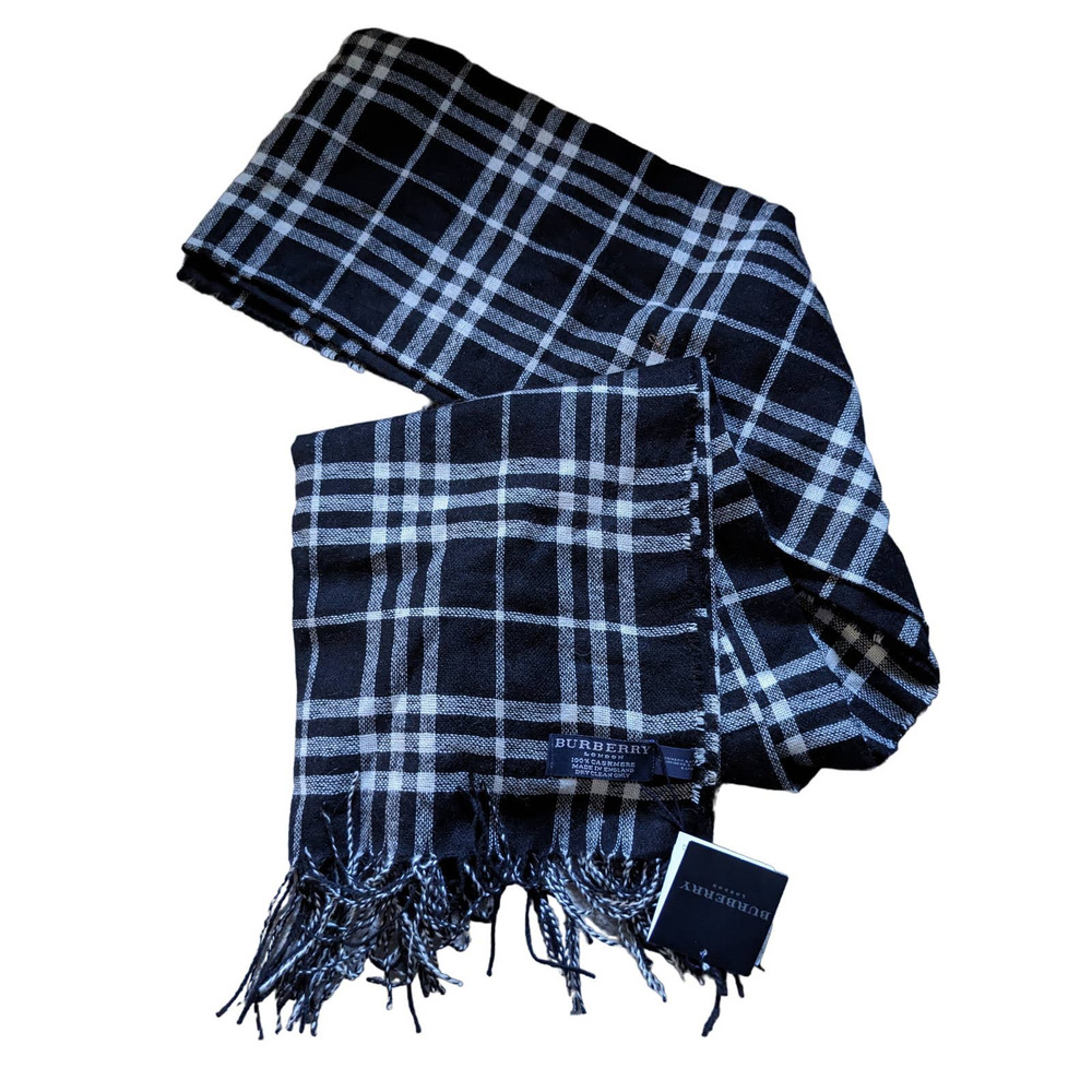 Burberry London Nwt scarf black white plaid check- 100% cashmere made in England
